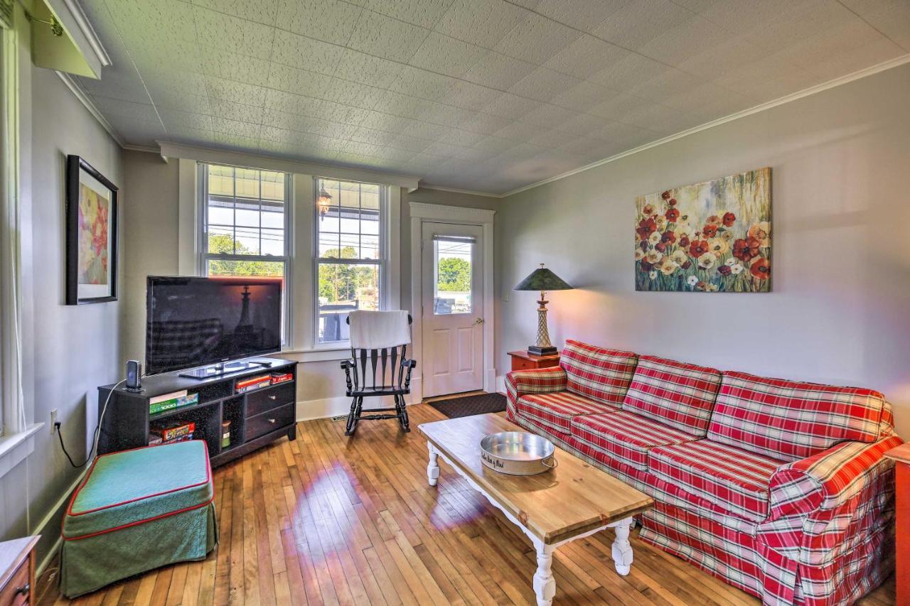 Cozy Damascus Cottage With Porch And Trail Access! Exterior photo