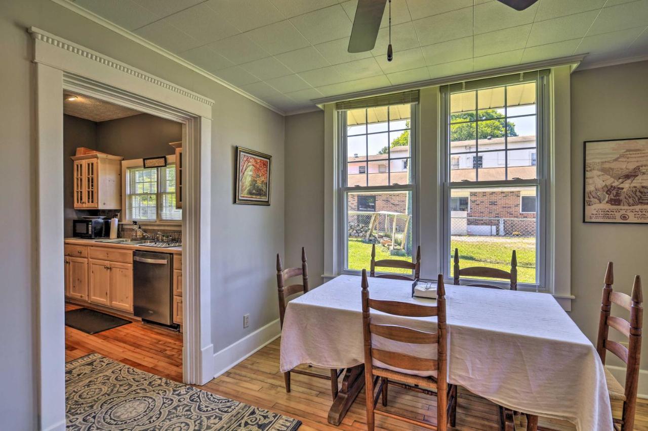 Cozy Damascus Cottage With Porch And Trail Access! Exterior photo