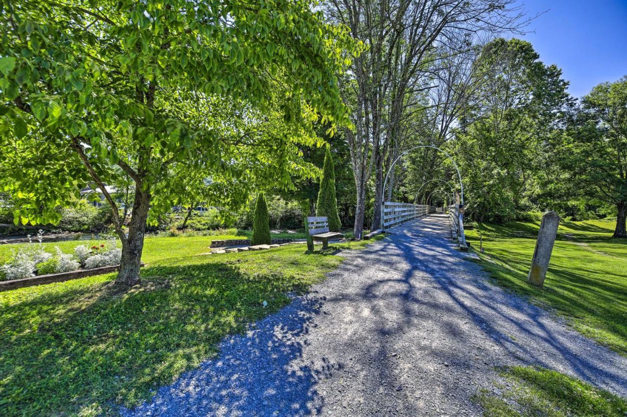 Cozy Damascus Cottage With Porch And Trail Access! Exterior photo