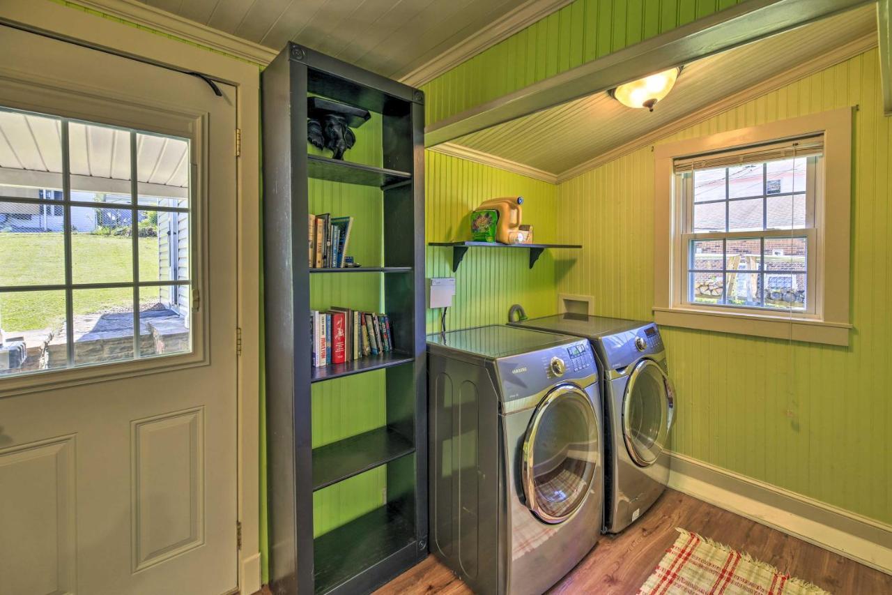 Cozy Damascus Cottage With Porch And Trail Access! Exterior photo